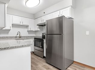 Oak Ridge Park Apartments, Olathe, KS 66062