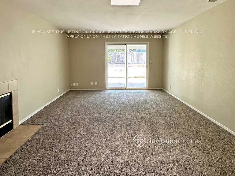1520 Gladstone Dr — Photo 4