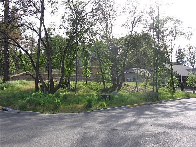 1st image of 1562 SE Rosemary Ln