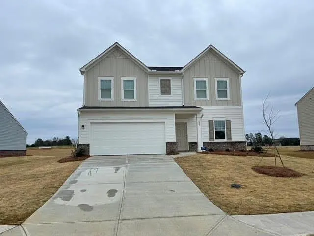 4 bed, 2.5 bath, 2095 sqft, $2,250 — Photo 1