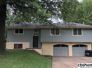 2006 S 164th Ave, Omaha, NE 68130