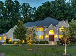 9703 Mill Race Estates Dr, Vienna, VA 22182