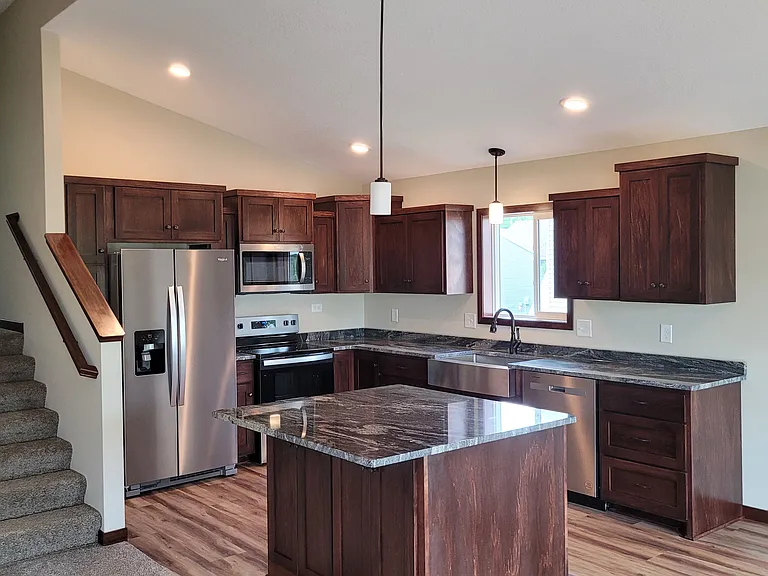 1029X Holton Ave — Photo 2