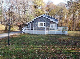 1944 Chapman Lake Dr, Warsaw, IN 46582