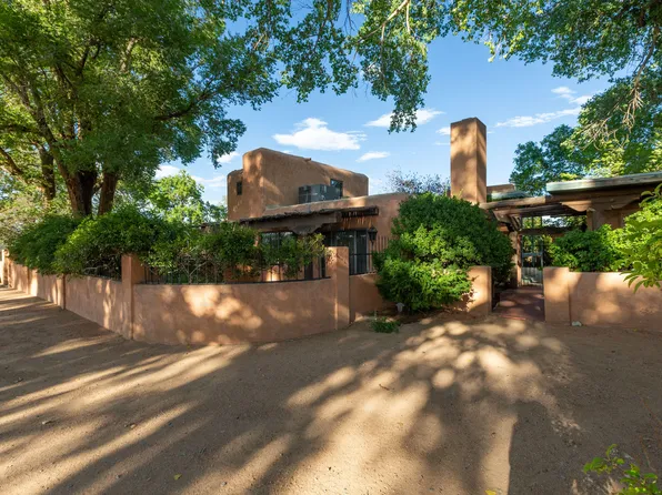 2830 Rio Bravo Blvd SW, Albuquerque, NM 87105