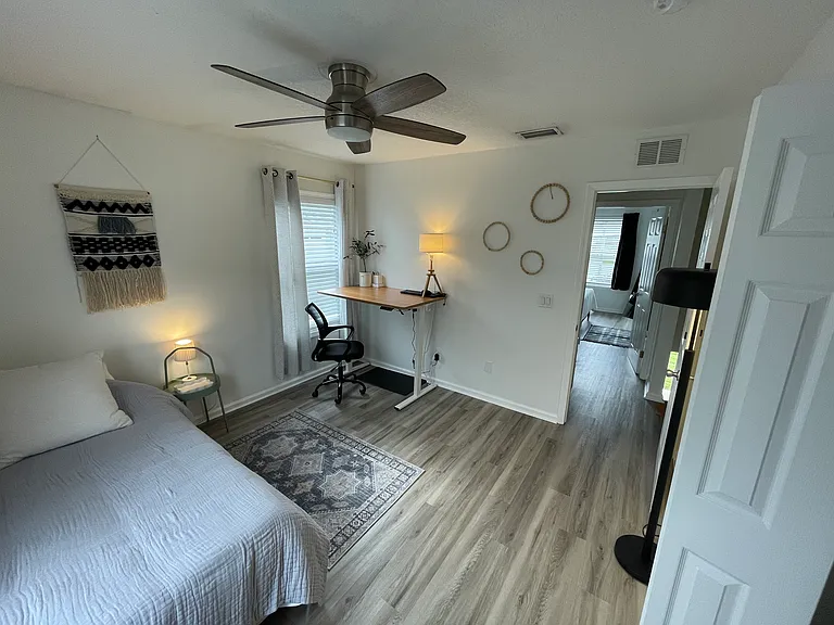 2219 Pine Pl — Photo 19