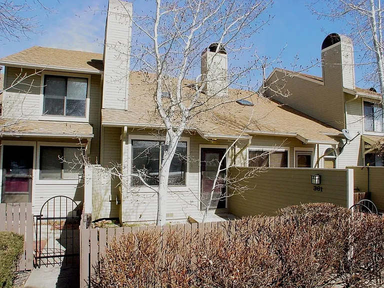 361 S Taft Ct — Photo 4