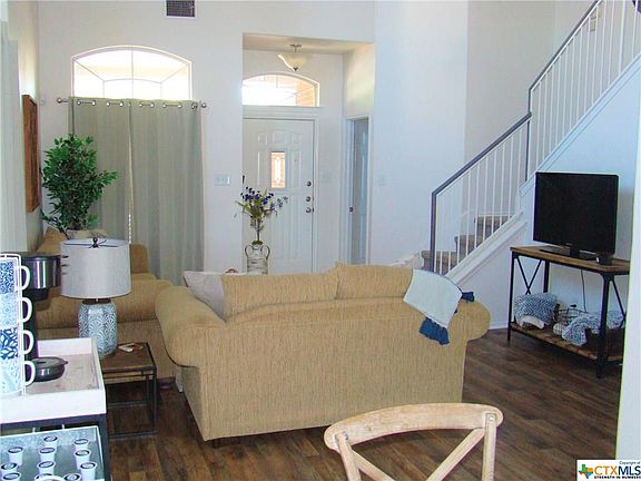 3rd image of 2207 Isabelle Dr