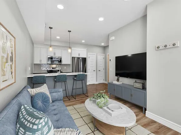 19635 E 45th St SE, Calgary, AB T3M 2Z1