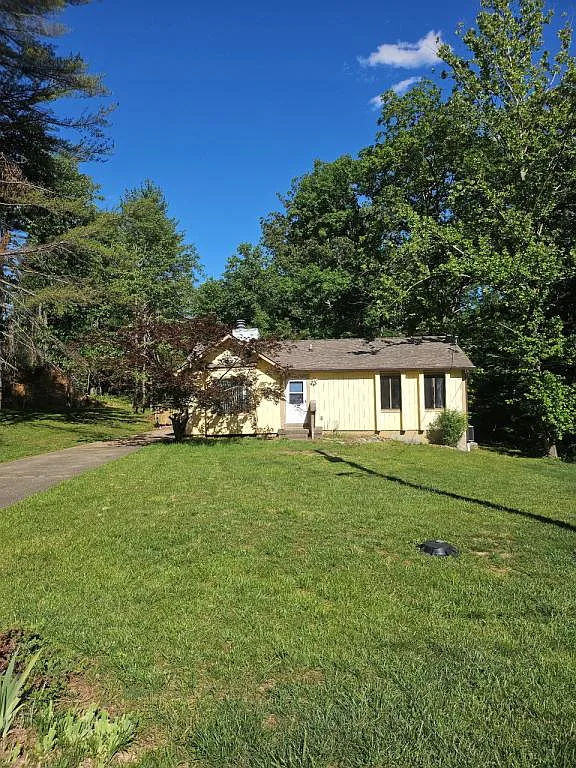 6 Tanager Rd — Photo 1