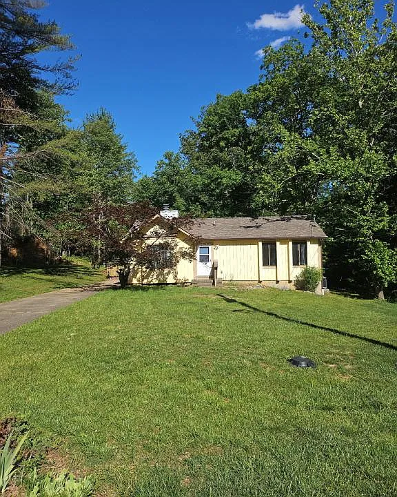 6 Tanager Rd