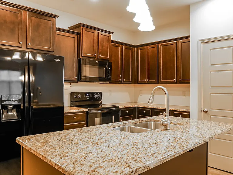 59 Golden Gate Pkwy — Photo 8