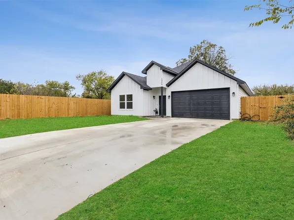 1205 E Butler St, Fort Worth, TX 76115