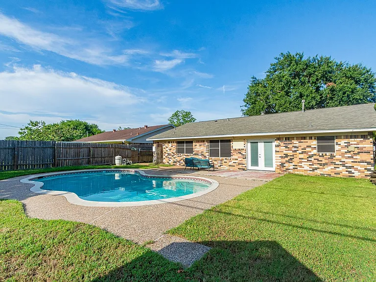 4210 Cork Ln — Photo 25