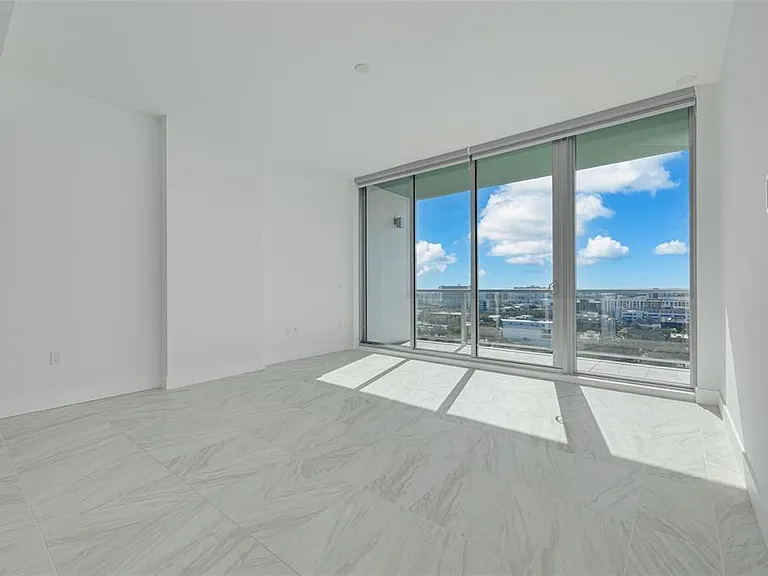 777 3rd Ave N #1507 — Photo 5