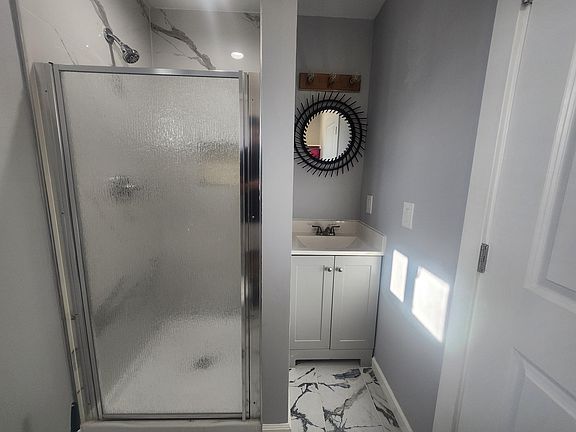 4th image of 2609 Riverdale Ave