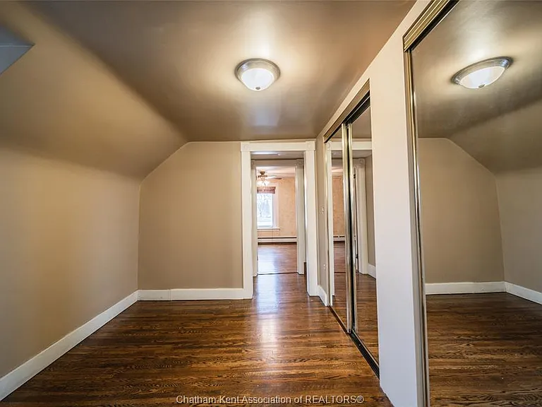 26 Kendall St — Photo 31