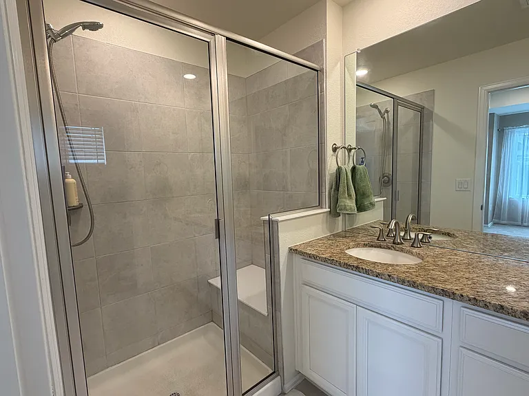 17610 Cherokee St — Photo 26