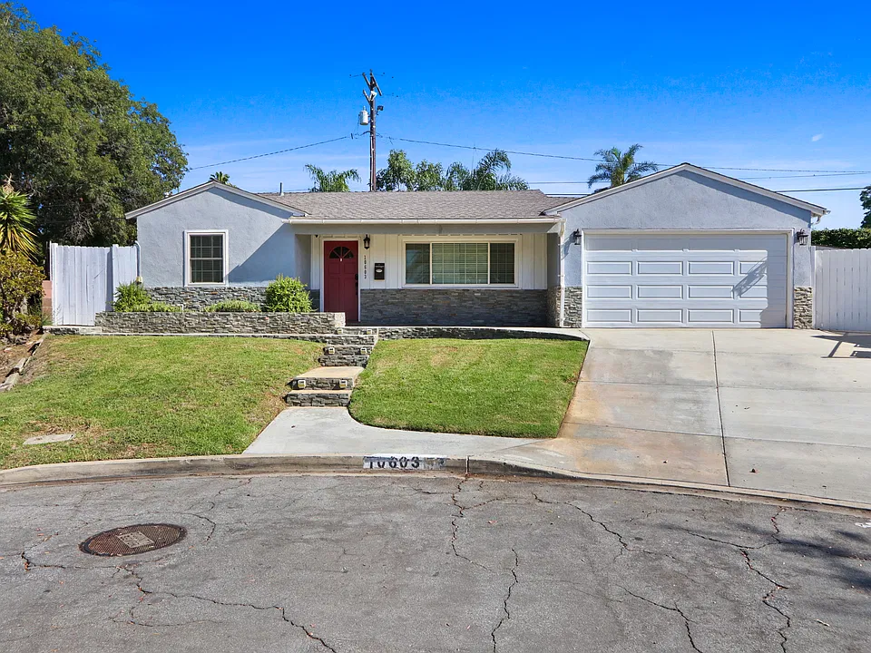 10603 Bramblebush Ave