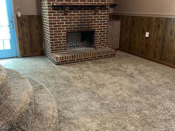 4th image of 328 Lookout Dr