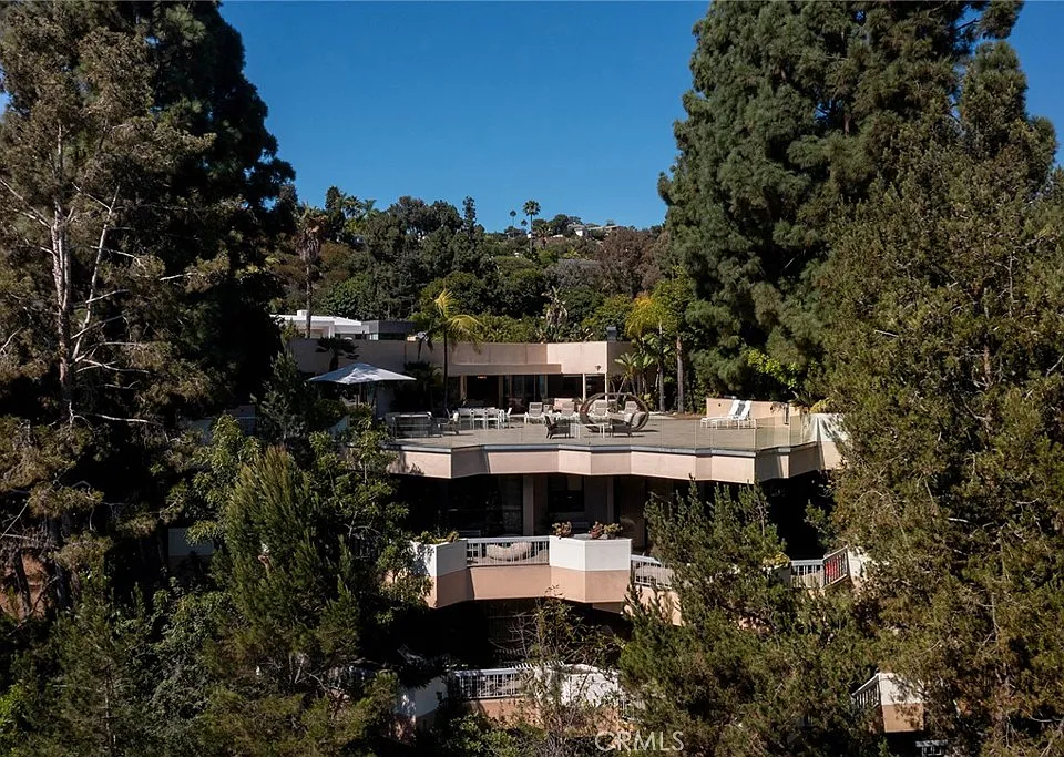 510 Leslie Ln