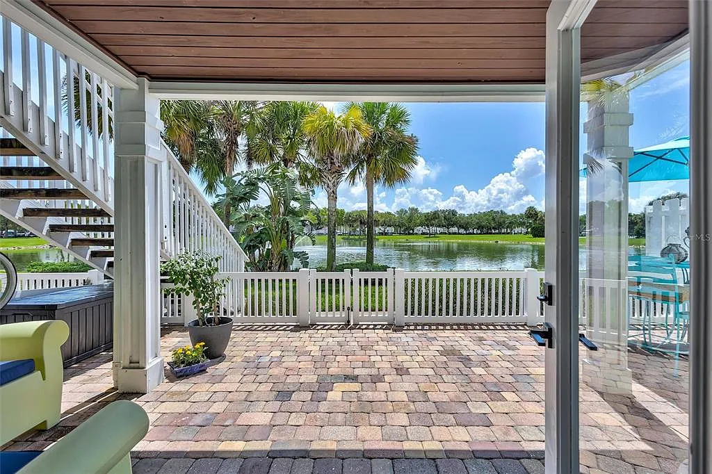 1 bed, 1.0 bath, 823 sqft, $3,100 — Photo 1