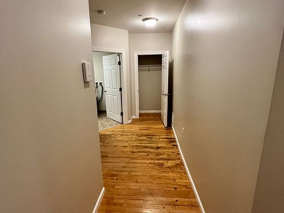 5th image of 319 S Salina St APT 8