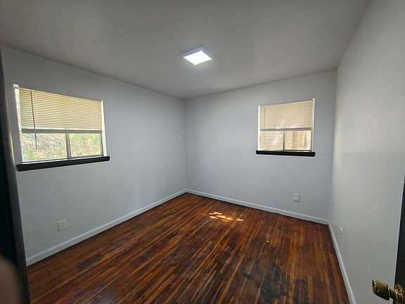 5th image of 1103 Forest Dr