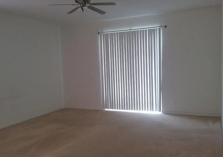 4624 Barbados Loop — Photo 10