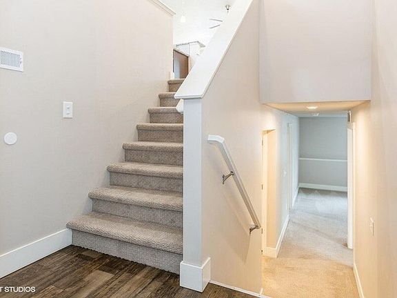 5th image of 619 Cygnet Lake Dr
