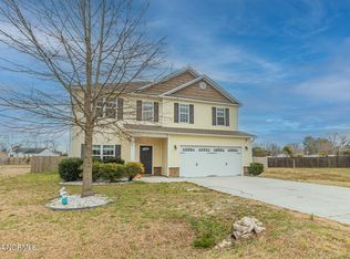 221 Adagio Trl, Richlands, NC 28574