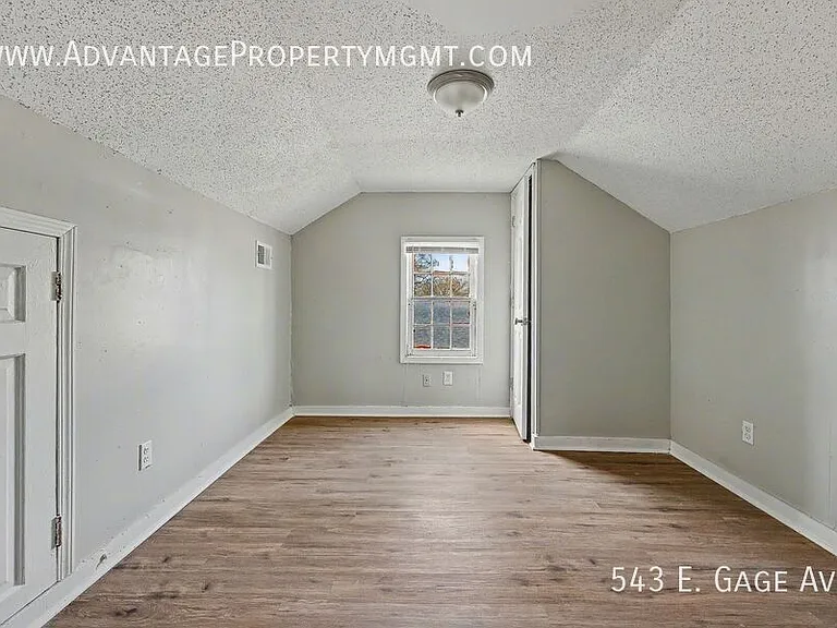 543 E Gage Ave — Photo 17
