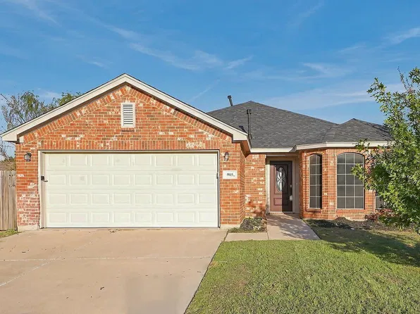 905 Marist Dr, Fort Worth, TX 76120
