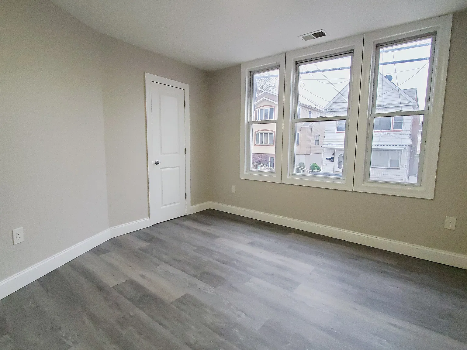 2 bed, 800 sqft, $1,895 — Photo 2