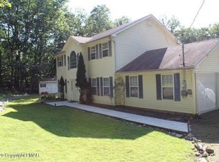 1176 N Rocky Mountain Dr, Effort, PA