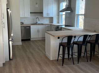 44 E Bowery St #1, Newport, RI 02840