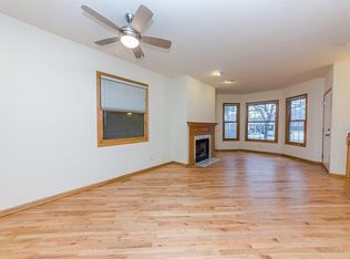3936 N Ashland Ave APT 01, Chicago, IL 60613