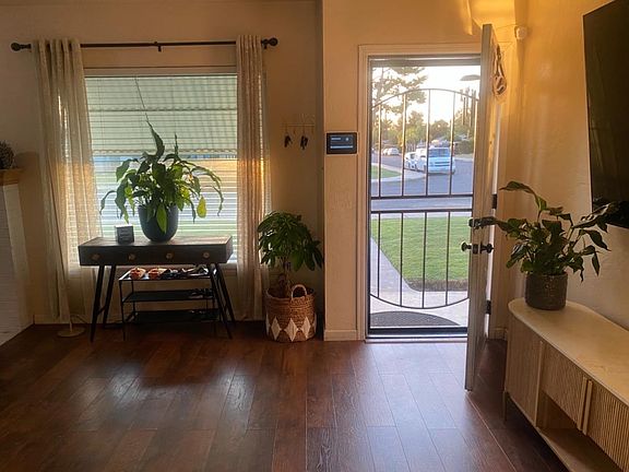 3rd image of 3336 Circle Ct W