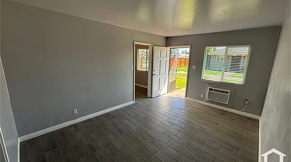 1 bed, 650 sqft, $1,300 — Photo 3