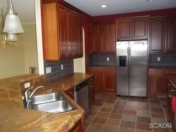 3rd image of 11154 Signature Blvd