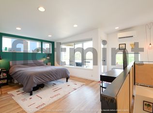 208 18th Ave E UNIT A, Seattle, WA 98112