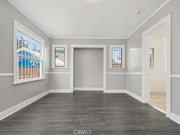 456 1/2 W 59th Pl #456 — Photo 11
