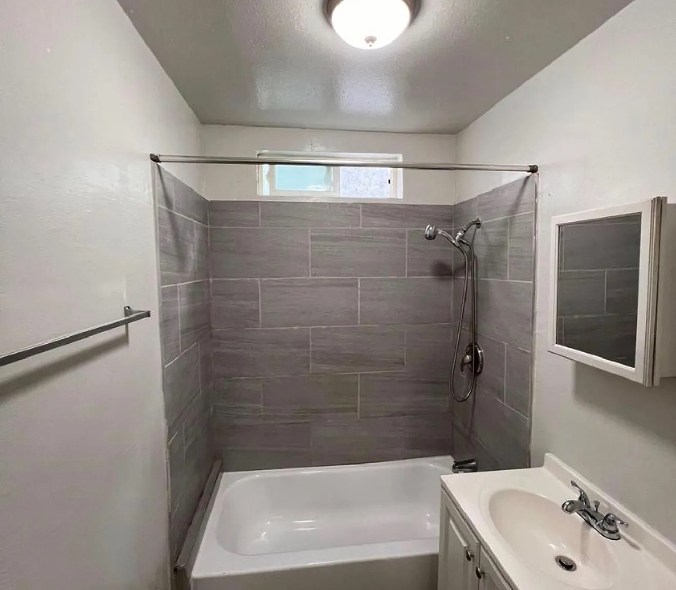 1 bed, $1,695 — Photo 3