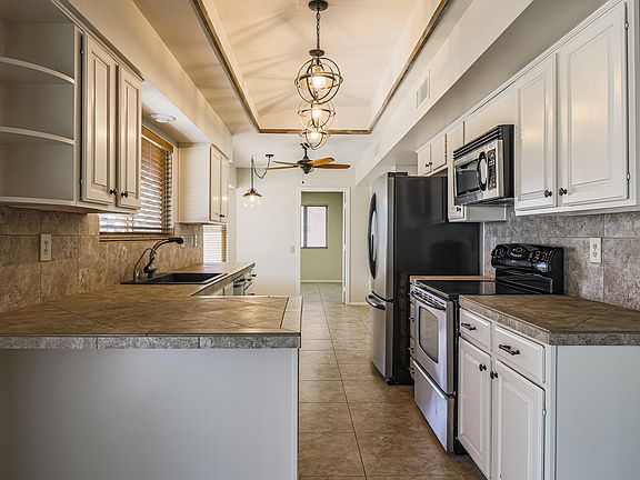 3rd image of 13603 W Gardenview Dr