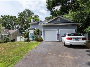 67 Mountain Laurel Dr, Waterbury, CT 06704