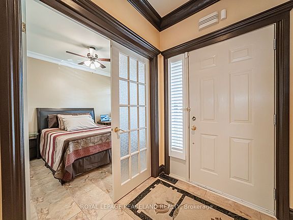 5th image of 5595 Drummond Rd #11