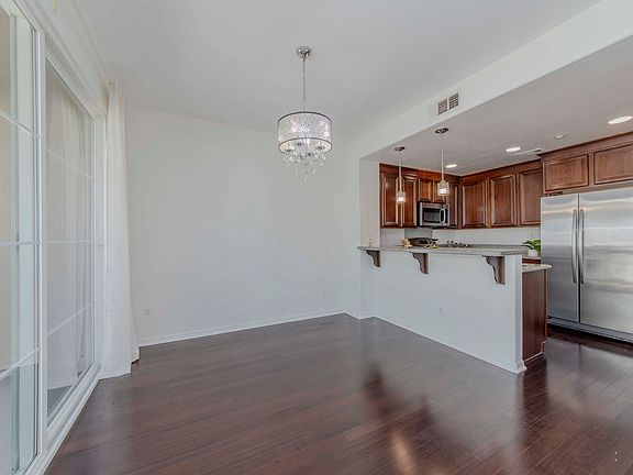 4th image of 22919 Mariposa Ave Unit 107