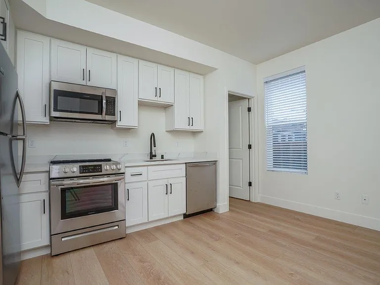 1 & 2 bedroom, New Construction, Just off 6th Ave in Tacoma! — Photo 10