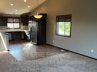 263 Dongola Ln, Shakopee, MN 55379