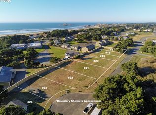 3226 Lincoln Ave SW, Bandon, OR 97411